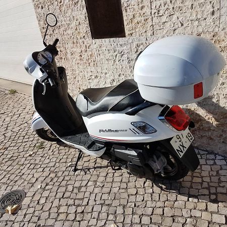 Room Atalaia- Ideal For Single Lisboa المظهر الخارجي الصورة